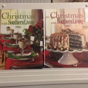 2 SOUTHERN LIVING CHRISTMAS COOK BOOKS